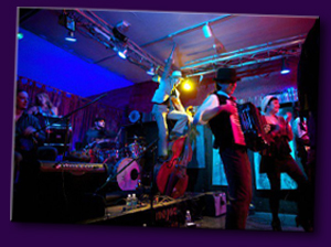 Juana Ghani LIVE at Mojos